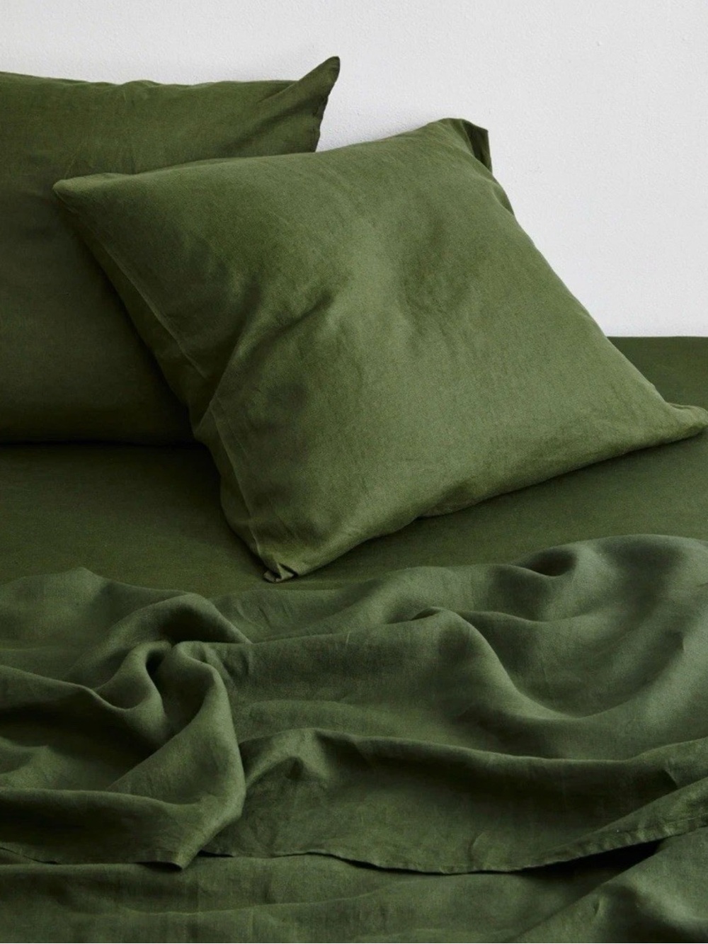 Bed Threads 100% Flax Linen Pillowcases Olive Green Set